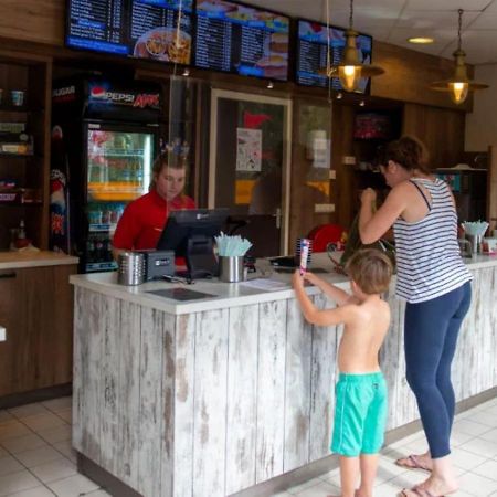 SuameerKajuit423 6Pers 5Sterren Vakantiepark Bergumermeer Aan Het Water In Friesland Met Zwembad别墅 外观 照片