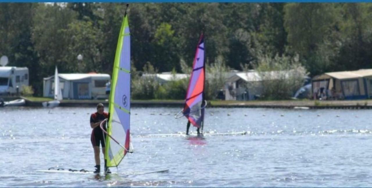 SuameerKajuit423 6Pers 5Sterren Vakantiepark Bergumermeer Aan Het Water In Friesland Met Zwembad别墅 外观 照片