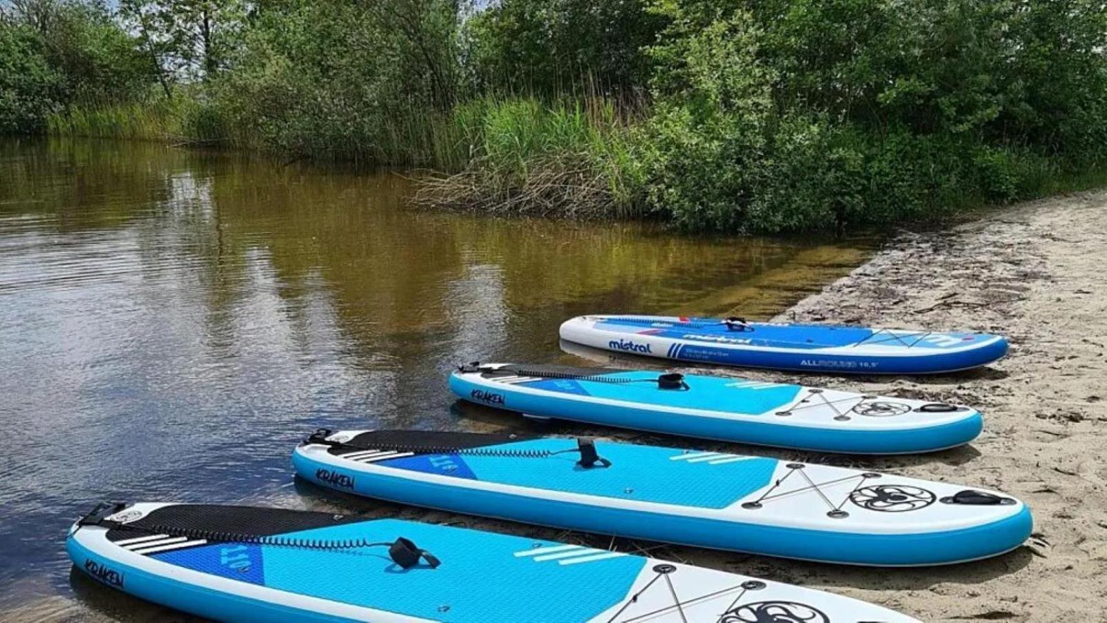 SuameerKajuit423 6Pers 5Sterren Vakantiepark Bergumermeer Aan Het Water In Friesland Met Zwembad别墅 外观 照片